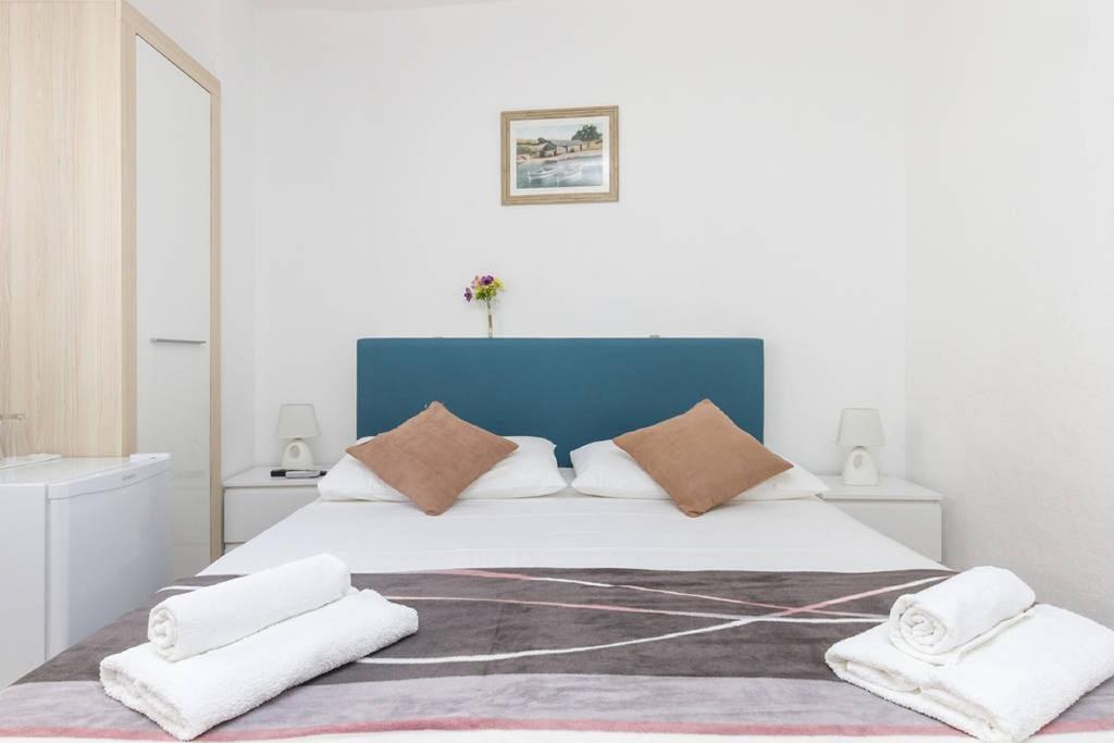 Peruzovic Rooms 1 Сплит Екстериор снимка