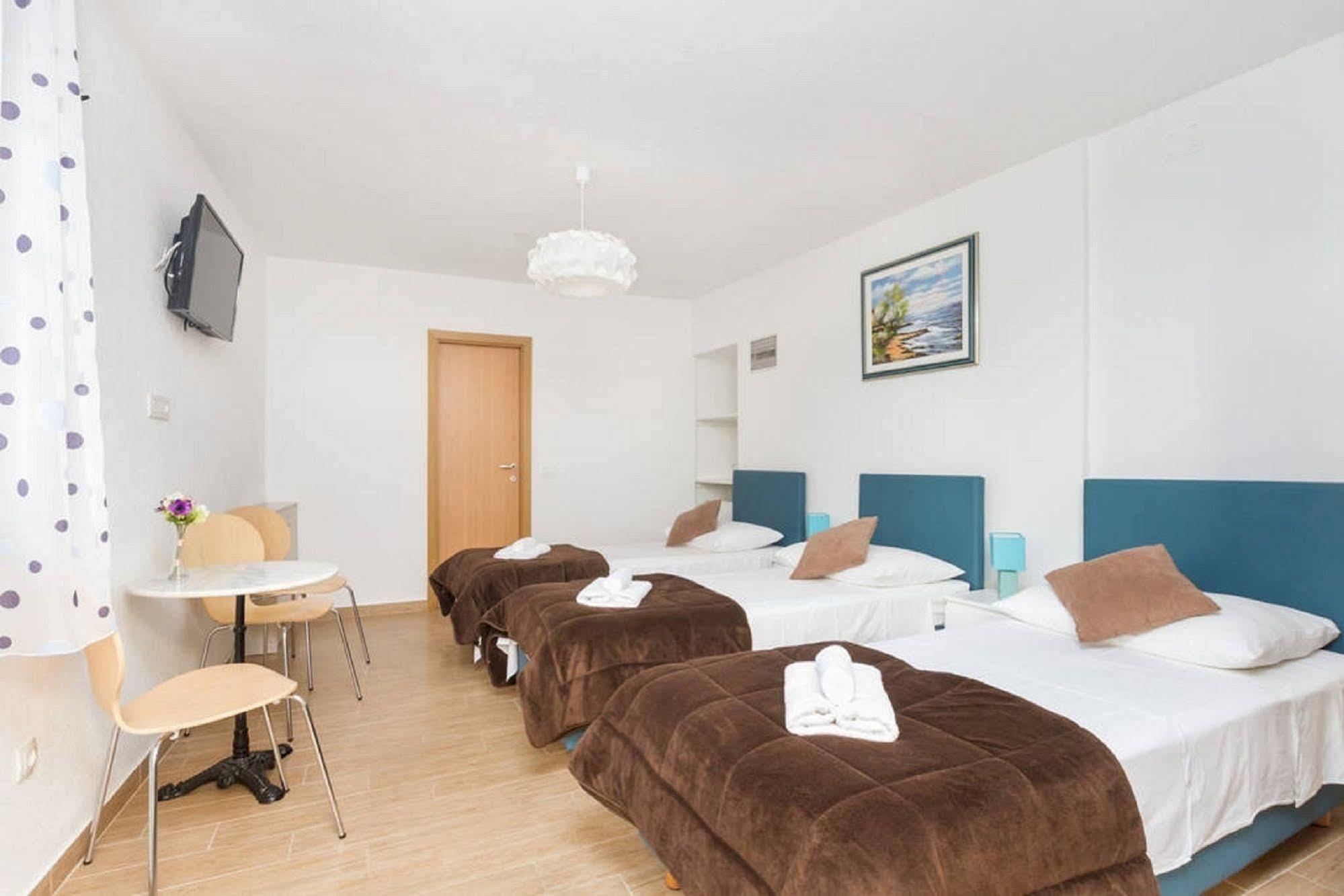 Peruzovic Rooms 1 Сплит Екстериор снимка