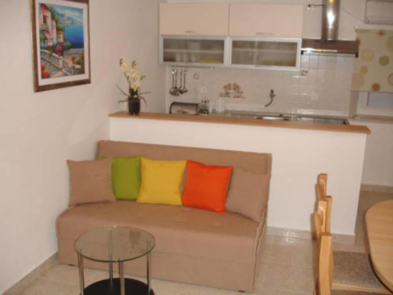 Peruzovic Rooms 1 Сплит Екстериор снимка